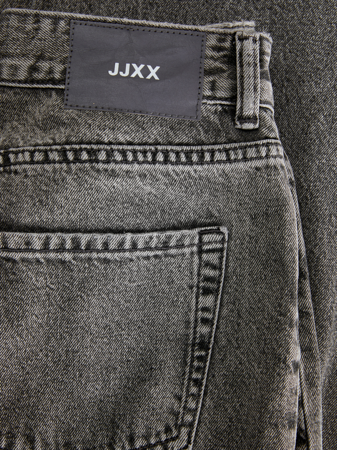 model_shot-detail